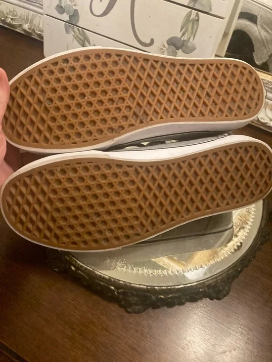 Vans Men’s Gray Canvas Old Skool Sneakers with Black Stripe Size 9.5 Men’s - Picture 10 of 15